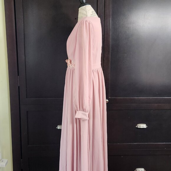 NWOT Fairiesty Formal Mauve/Pink Floor Length Gown With Fabric Flowers SZ XL - Picture 2 of 10